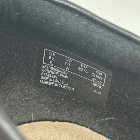 Clark's Collection Black Patent Cap Toe Leather Low Heels Size 11 BHE6695C - Picture 8 of 8